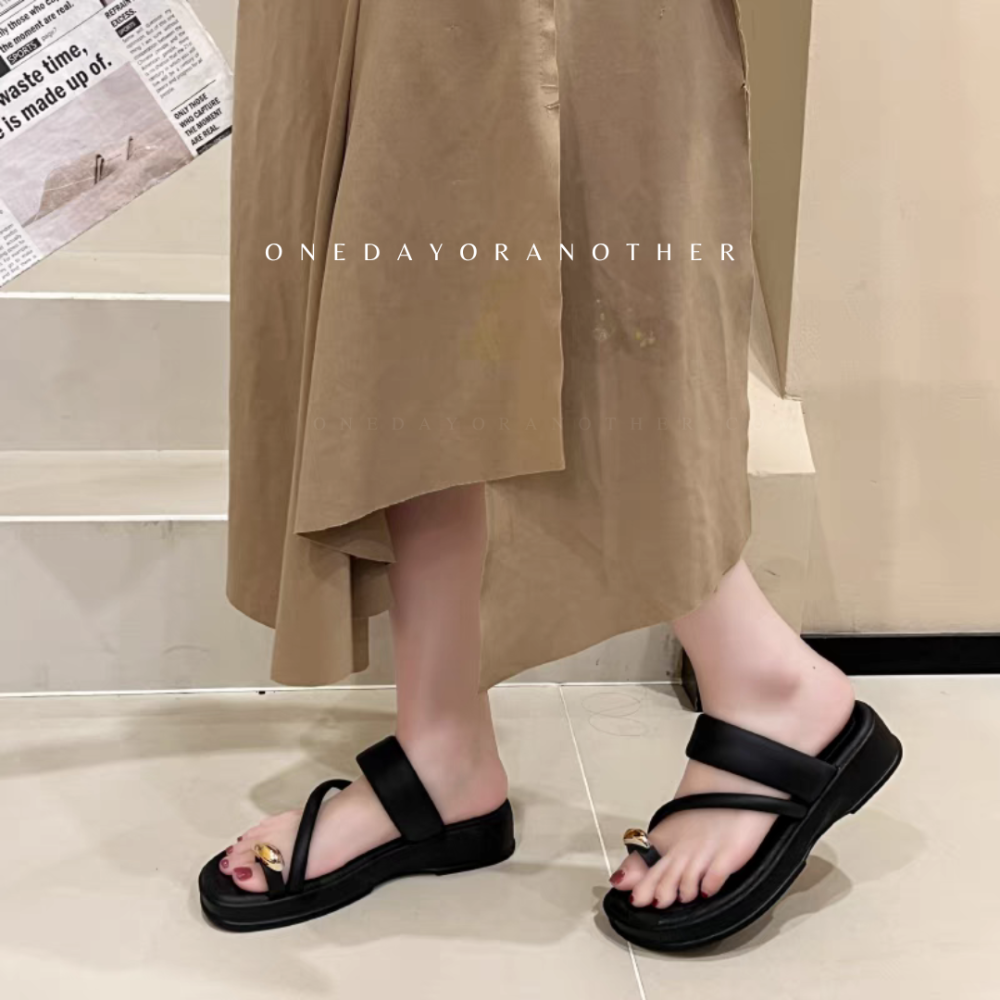 女神必備 防水 細帶線條 斜線 套趾夾趾 一字 編織 沙灘拖 羅馬涼鞋 夾腳拖鞋 平底低跟 涼鞋 QQ3089-細節圖3