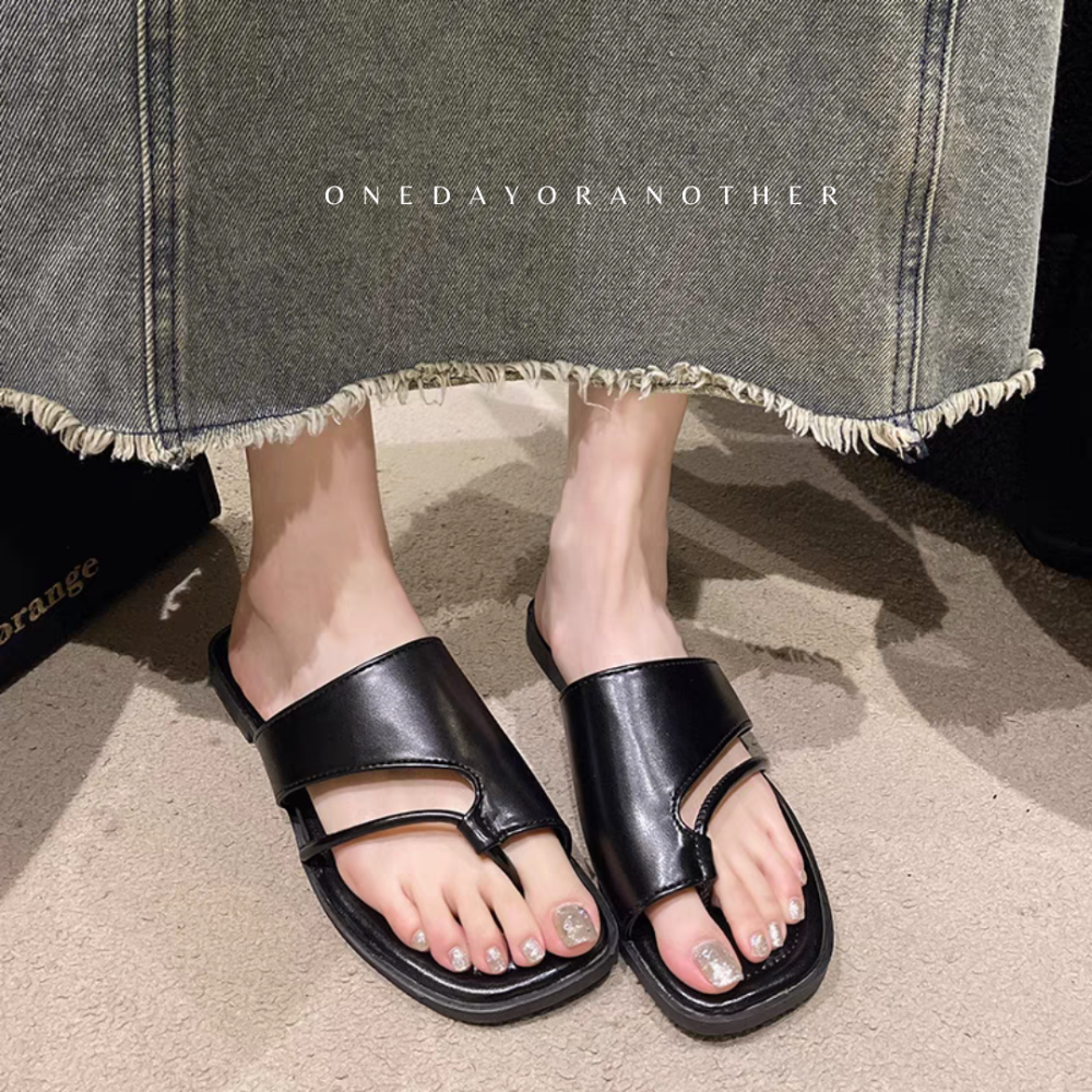 韓國東大門 雙帶 方頭 線條 皮革皮質 軟底 套趾 極簡 一字 細帶 夾腳夾趾 沙灘拖鞋 平底低跟 羅馬 涼鞋D1565-細節圖5