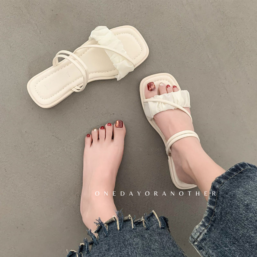 兩穿抓皺雲朵涼拖鞋細帶涼鞋 平底涼鞋  一字涼鞋 軟底涼鞋 皮革線條細帶繞踝 平底軟底 涼鞋 涼拖鞋 D331-細節圖6