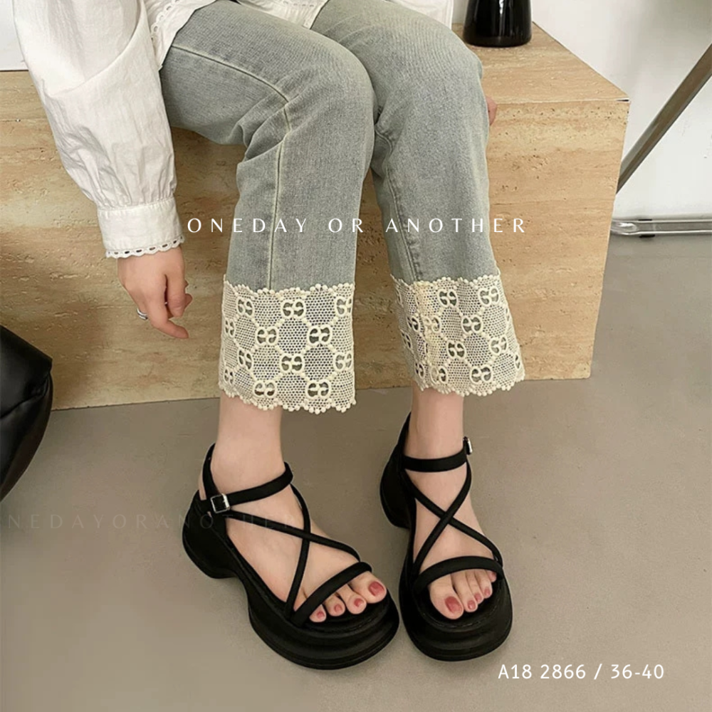 素面線條交叉厚底涼鞋 細帶涼鞋 羅馬鞋 交叉涼拖鞋 休閒兩涼鞋 厚底涼鞋 韓版ins 金屬側釦 基本百搭 D7987-細節圖6