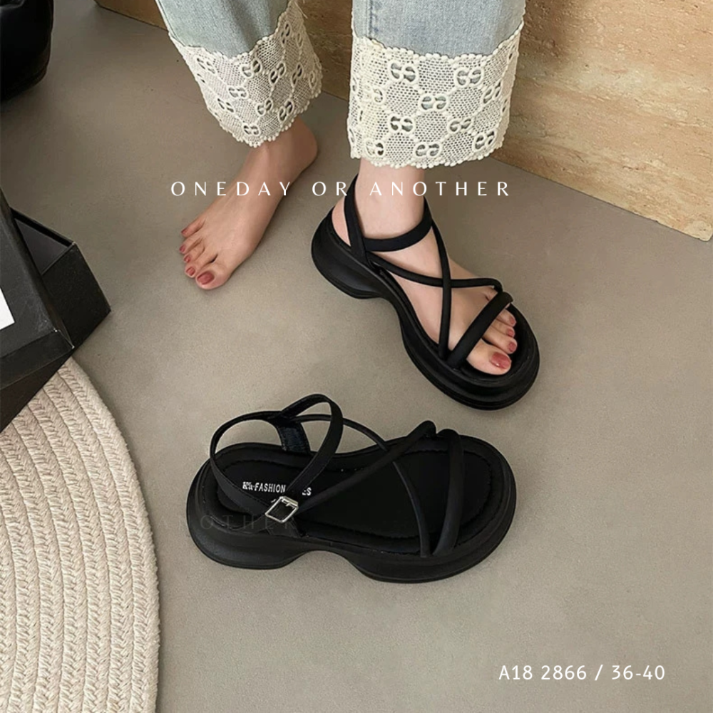 素面線條交叉厚底涼鞋 細帶涼鞋 羅馬鞋 交叉涼拖鞋 休閒兩涼鞋 厚底涼鞋 韓版ins 金屬側釦 基本百搭 D7987-細節圖7