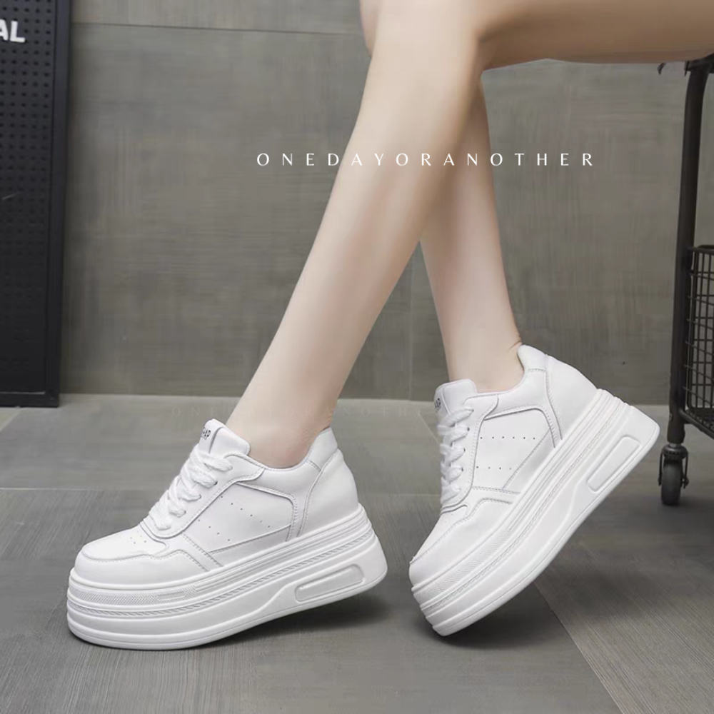 小隻女心機必備♥️厚底小白鞋 休閒鞋 增高鞋 內增高女鞋 鬆糕鞋 厚底小白鞋 防滑 舒適柔軟 增高 厚底 學生鞋6803-細節圖5