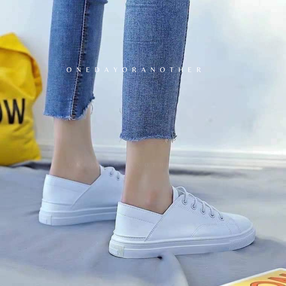 超軟皮♥️後跟可踩素面小白鞋 免綁鞋帶 防潑水 平底休閒鞋 大尺碼 皮革小白鞋 懶人鞋 樂福鞋 休閒鞋 學生鞋 Y006-細節圖6