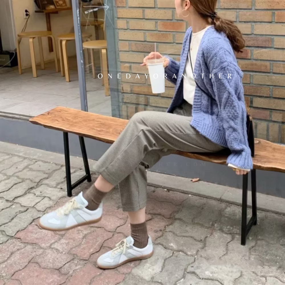 大尺碼36-44 韓國東大門 德訓小白鞋 韓版ins潮 情侶款 舒適透氣 軟底 小白鞋 網美鞋 帆布鞋 平底鞋 D02W-細節圖6