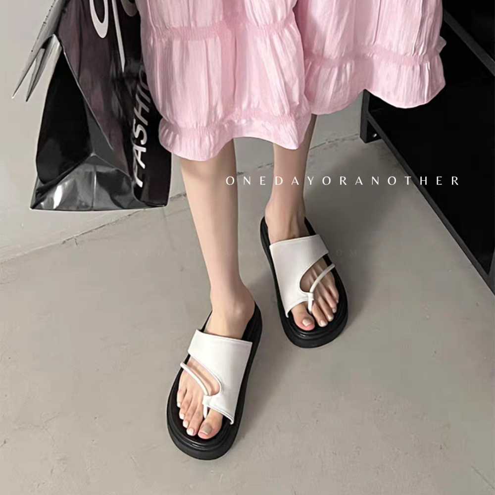 推薦款❤韓版韓國 質感 方頭 軟底 皮革 拖鞋 夾腳 套趾套指 繞指 平底拖鞋 涼鞋 拖鞋 羅馬涼鞋 D30-細節圖4