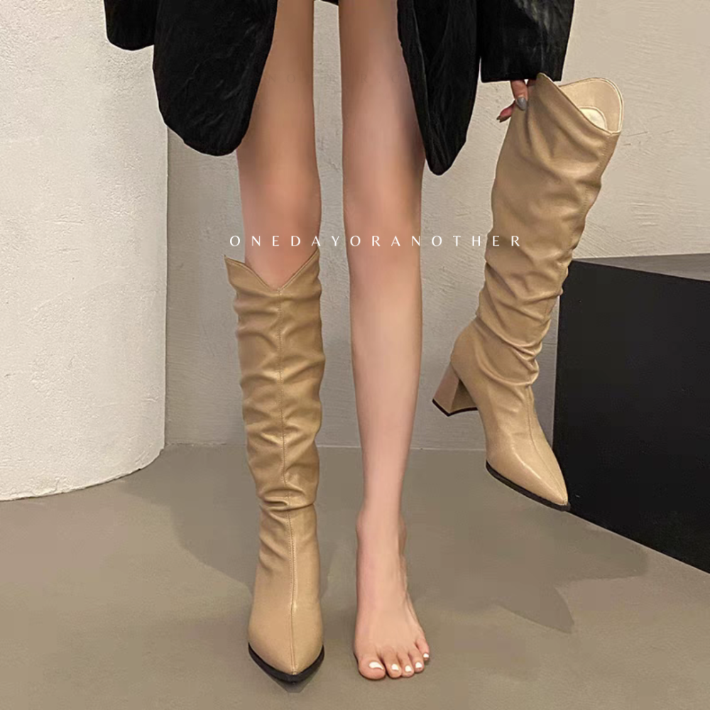顯瘦抓皺V口尖頭粗跟長靴 尖頭皮靴 V口靴 高筒靴 長靴 靴子 膝下靴 高跟長靴 騎士靴 素面長靴 粗跟靴D2294-細節圖8