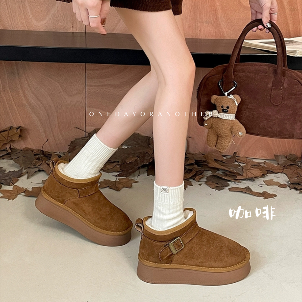 金屬釦可愛內刷毛厚底短靴 加絨加厚保暖 舒適好穿 毛絨短靴 短筒雪靴 短靴 雪靴 雪地靴 保暖靴 保暖棉鞋 2505-細節圖5