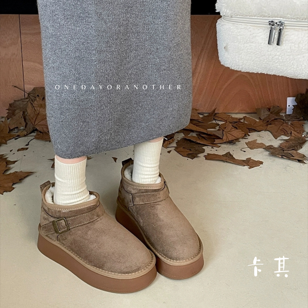 金屬釦可愛內刷毛厚底短靴 加絨加厚保暖 舒適好穿 毛絨短靴 短筒雪靴 短靴 雪靴 雪地靴 保暖靴 保暖棉鞋 2505-細節圖7