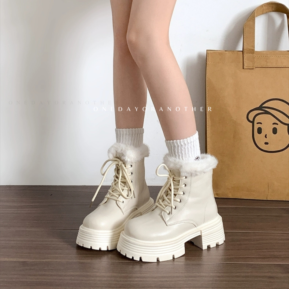 大尺碼36-42 韓版毛毛馬丁靴 加絨加厚保暖雪地靴 防水靴 粗跟靴 中筒靴 厚底靴 英倫靴 短靴 瘦瘦靴 0966-細節圖8