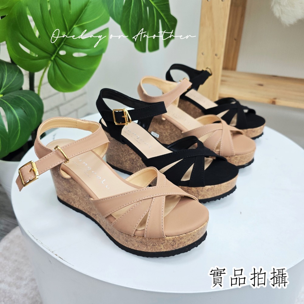 MIT台灣手工鞋 交叉一字帶簍空扣帶涼鞋 鬆糕涼鞋 厚底交叉 厚底涼鞋 厚底拖鞋 楔形涼鞋 高跟涼鞋 坡跟涼鞋 303-細節圖6