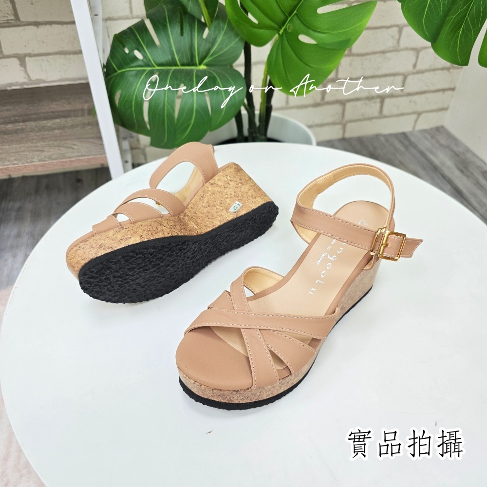 MIT台灣手工鞋 交叉一字帶簍空扣帶涼鞋 鬆糕涼鞋 厚底交叉 厚底涼鞋 厚底拖鞋 楔形涼鞋 高跟涼鞋 坡跟涼鞋 303-細節圖8