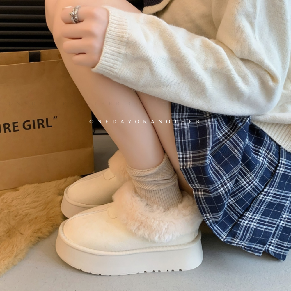 韓國東大門 可愛麂皮毛毛圓頭雪靴 舒適保暖雪靴 厚底毛毛雪靴 內刷毛羊羔毛 雪地靴 增高 厚底 短筒 保暖靴 9901-細節圖4