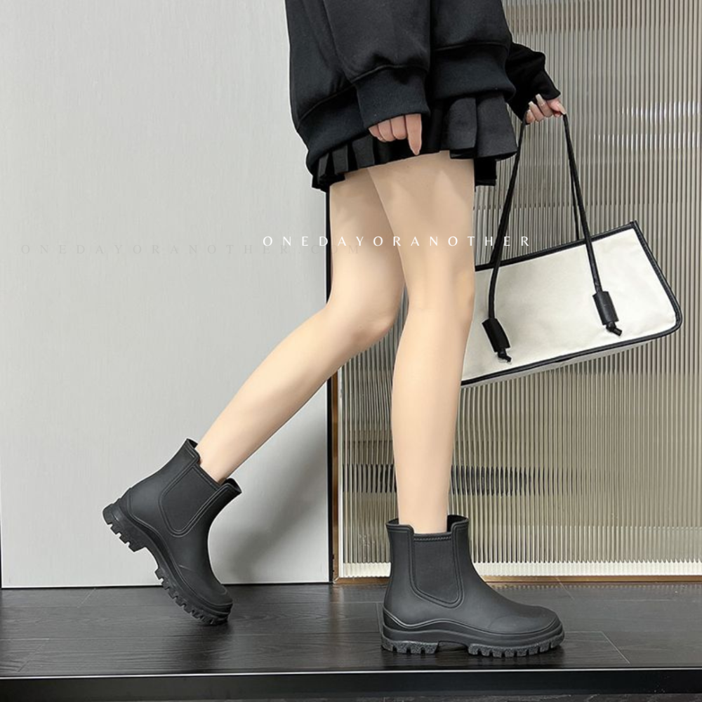 日系素面拼接厚底切爾西靴 防水雨靴 橡膠雨靴 女鞋 鞋子 靴子 雨靴 女生雨靴 防水鞋 防滑雨靴 皮靴 短靴 533-細節圖3