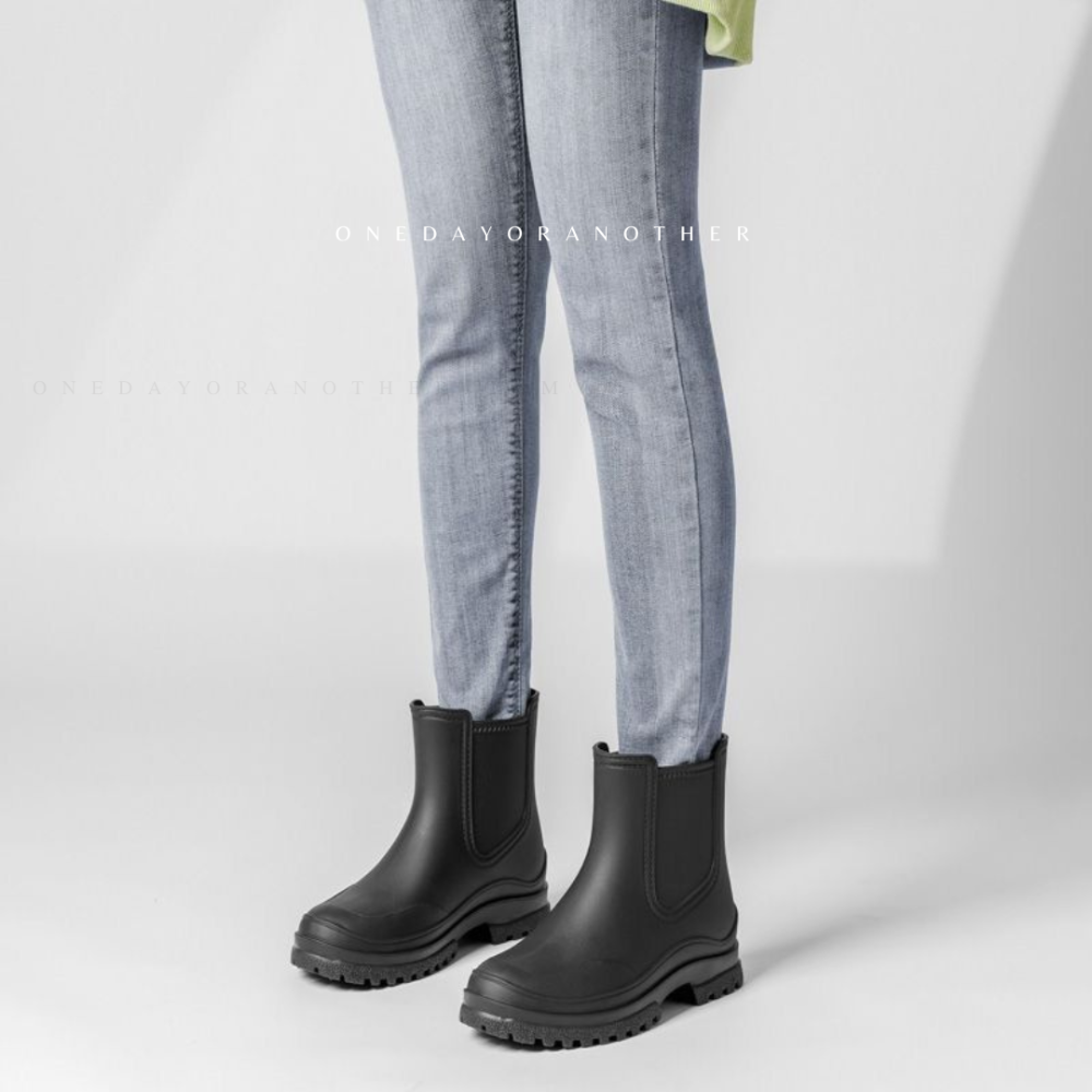 日系素面拼接厚底切爾西靴 防水雨靴 橡膠雨靴 女鞋 鞋子 靴子 雨靴 女生雨靴 防水鞋 防滑雨靴 皮靴 短靴 533-細節圖5