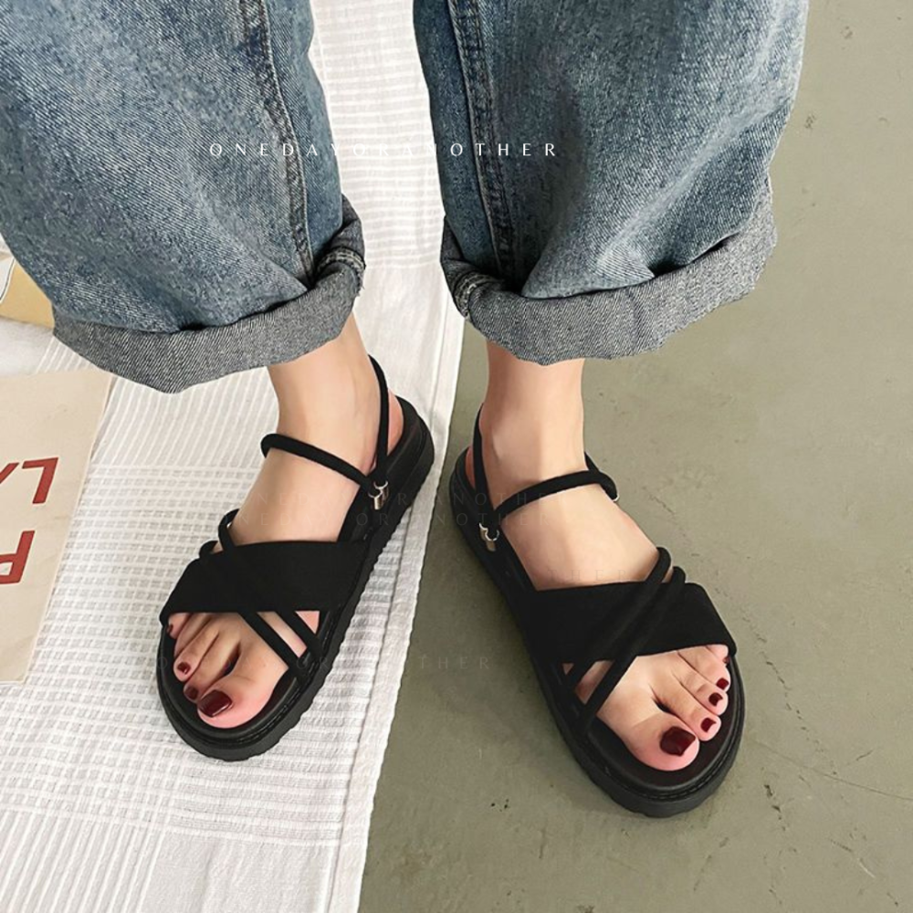 一鞋兩穿 厚底涼拖鞋 輕量拖鞋 平底涼鞋 兩穿拖鞋 不對稱 交叉細帶 平底輕量 兩穿涼鞋 平底拖鞋 涼拖鞋 S1555-細節圖7