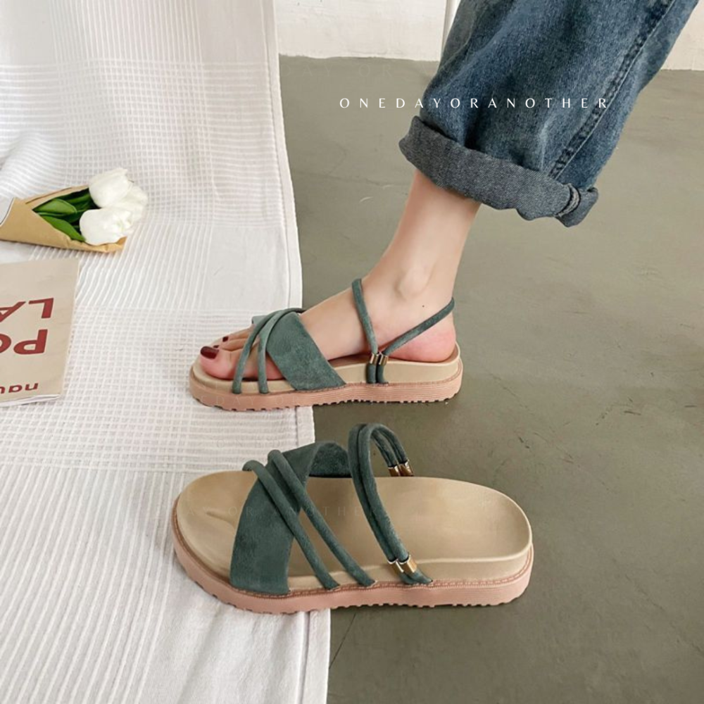 一鞋兩穿 厚底涼拖鞋 輕量拖鞋 平底涼鞋 兩穿拖鞋 不對稱 交叉細帶 平底輕量 兩穿涼鞋 平底拖鞋 涼拖鞋 S1555-細節圖10