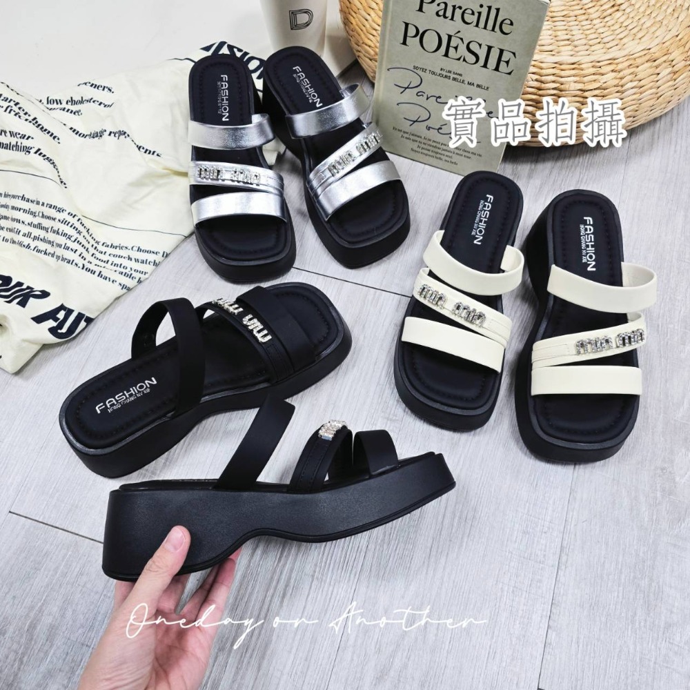 韓版厚底拖鞋 水鑽亮鑽 一字 雙帶 二字拖鞋 軟底拖鞋 增高拖鞋 勃肯鞋 夏日百搭 女生拖鞋 2477-細節圖3