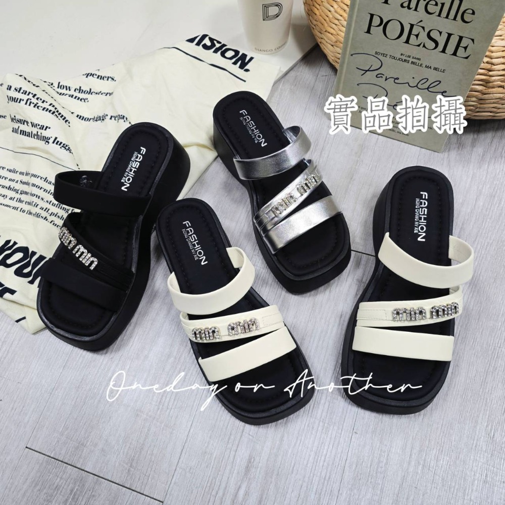 韓版厚底拖鞋 水鑽亮鑽 一字 雙帶 二字拖鞋 軟底拖鞋 增高拖鞋 勃肯鞋 夏日百搭 女生拖鞋 2477-細節圖5