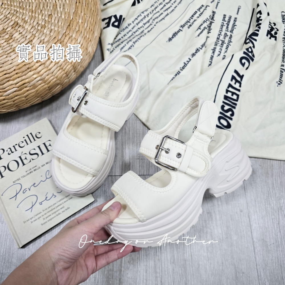 雙帶魔鬼氈厚底涼鞋 後帶可做調整 雙帶涼鞋 厚底涼鞋 涼拖鞋 輕量涼鞋 一字涼鞋 魔鬼氈涼鞋 羅馬涼鞋 沙灘鞋 2510-細節圖6