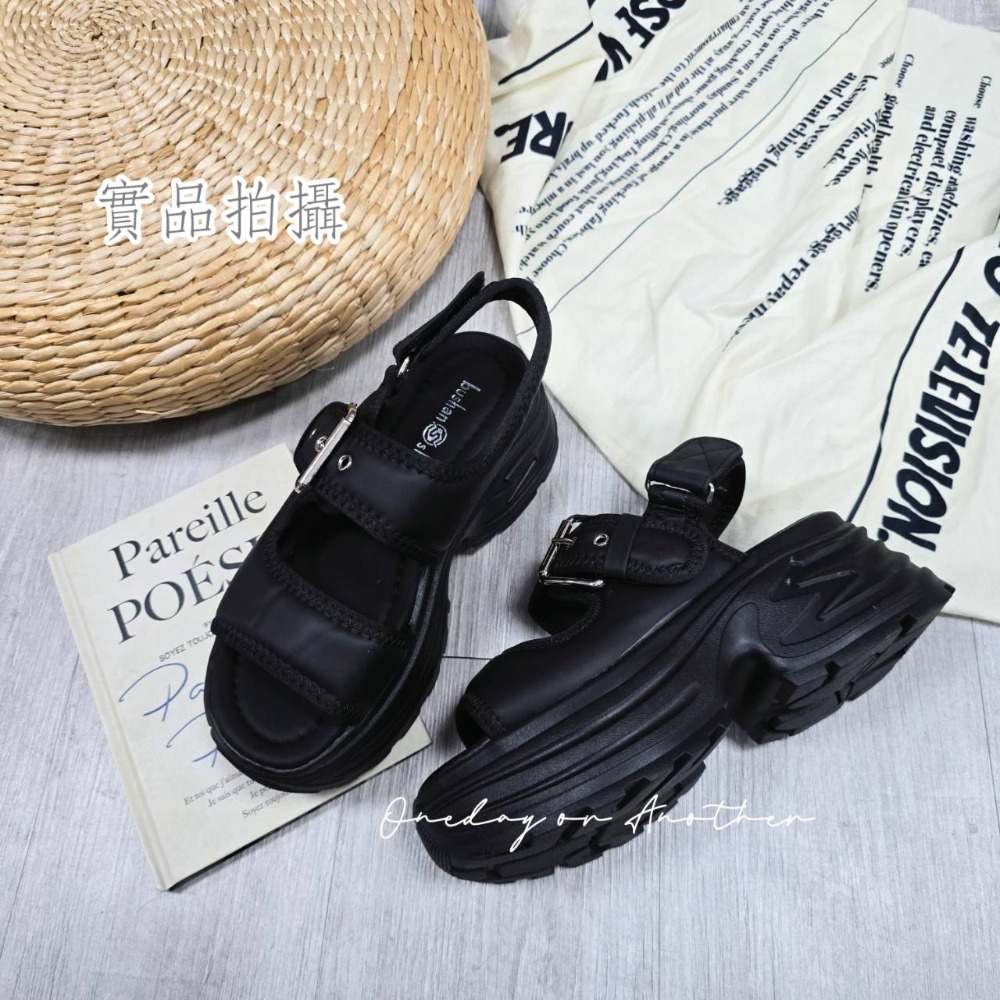 雙帶魔鬼氈厚底涼鞋 後帶可做調整 雙帶涼鞋 厚底涼鞋 涼拖鞋 輕量涼鞋 一字涼鞋 魔鬼氈涼鞋 羅馬涼鞋 沙灘鞋 2510-細節圖8