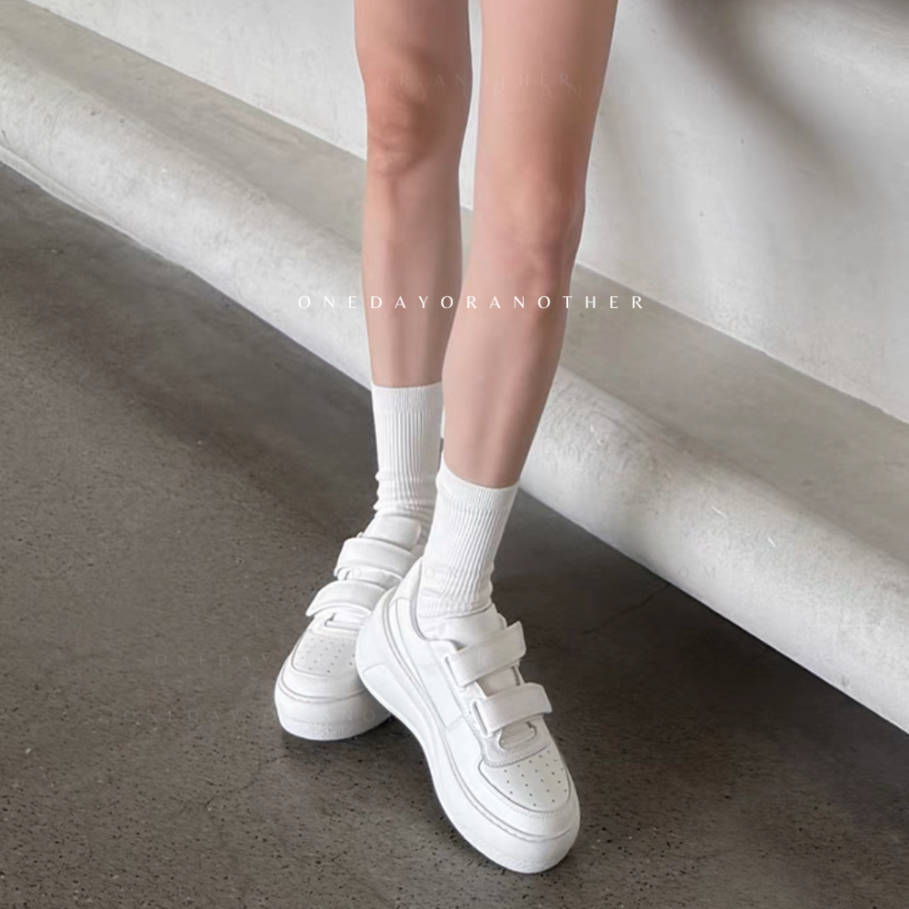 魔術貼小白鞋 休閒鞋 黏貼小白鞋 鬆糕鞋 厚底小白鞋 魔鬼氈白鞋 休閒鞋 平底鞋 可愛 白鞋 學生鞋 基本款 G2856-細節圖9