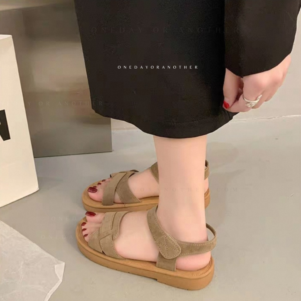 羅馬涼鞋 超軟Q 橡膠止滑底 魔鬼氈好穿脫 夏日涼鞋 休閒百搭 一字寬帶 魔鬼氈沙灘鞋 絨面平底鞋羅馬鞋 舒適 2683-細節圖6