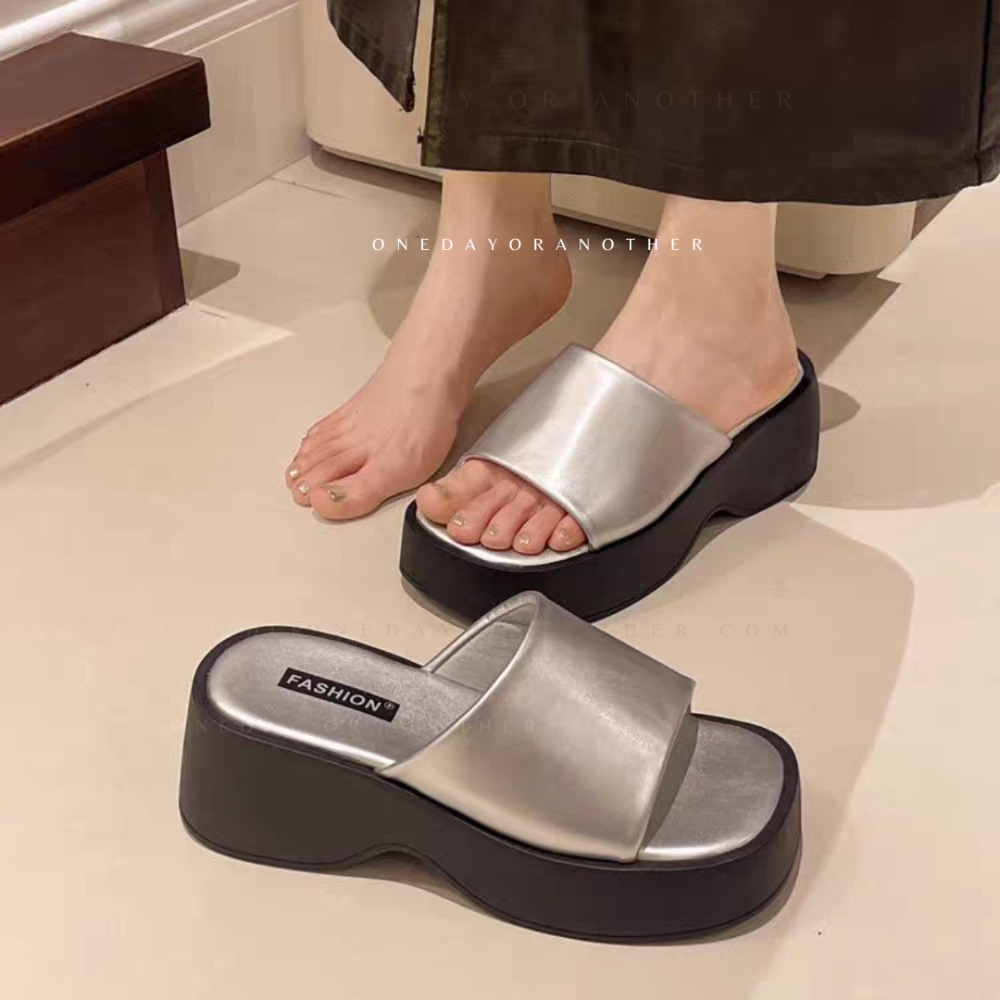 素面皮革一字厚底涼拖鞋 寬版涼鞋 一字寬帶 一片 方頭 休閒拖鞋 止滑 耐磨 平底拖鞋 室內拖鞋 外穿拖鞋 G9811-細節圖3