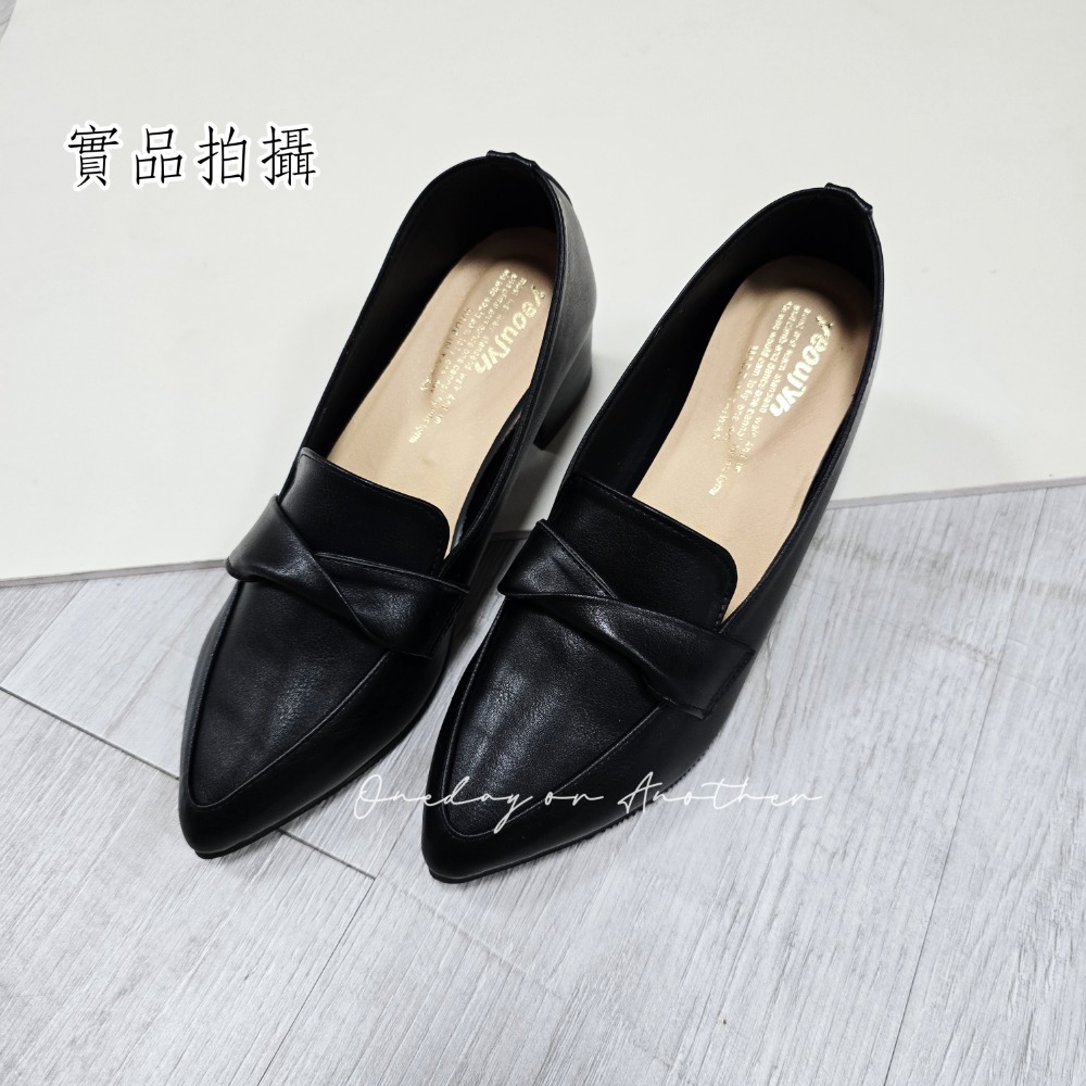 MIT皮革拼接一字帶翻褶尖頭低跟包鞋 軟底低跟尖頭鞋 樂福鞋 包鞋 OL上班鞋 面試鞋 尖頭鞋 低跟鞋 跟鞋 7136-規格圖8