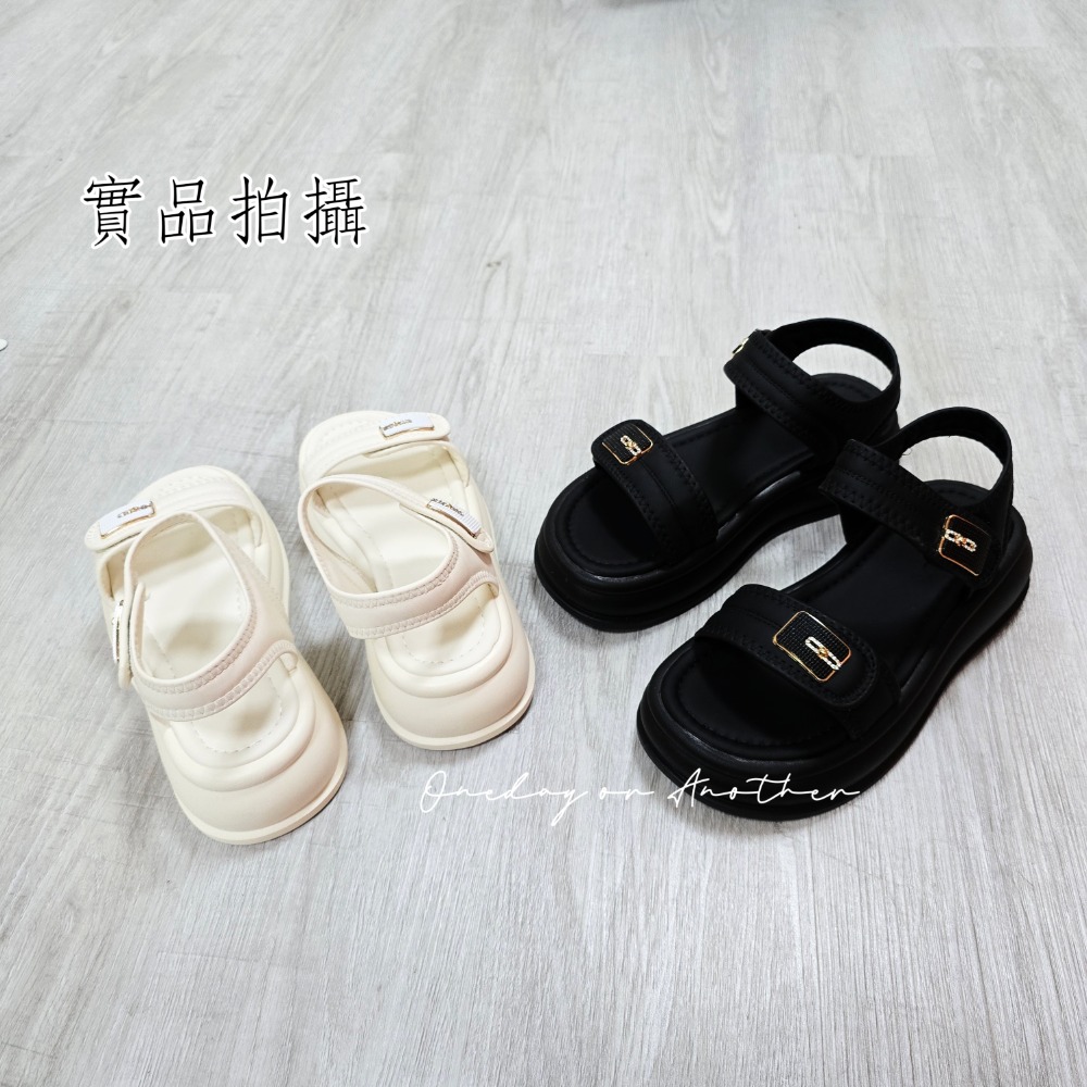大尺碼42 質感雙帶魔鬼氈厚底涼鞋 雙帶涼鞋 厚底涼鞋 涼拖鞋 輕量涼鞋 魔鬼氈涼鞋 休閒厚底涼鞋 防滑鞋 6225-細節圖9