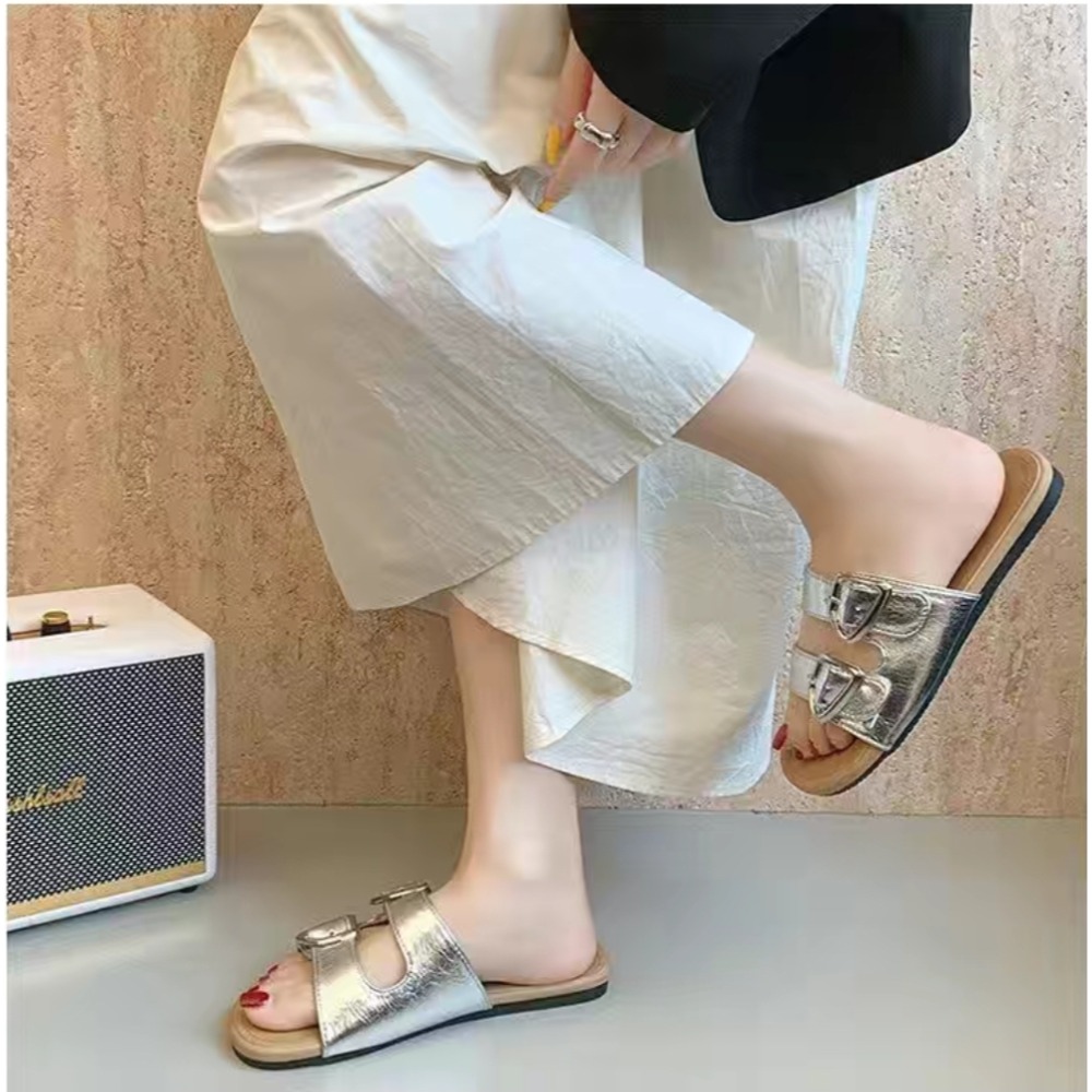 超級軟Q♥️雙帶金屬釦平底拖鞋 羅馬鞋 平底涼拖鞋 平底涼鞋 女生涼拖鞋 防滑涼拖鞋 舒適拖鞋 防滑橡膠底 海灘拖602-細節圖5