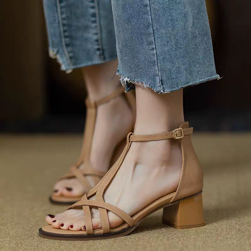 編織簍空金屬釦低跟涼鞋 復古交叉 百搭 魚骨涼鞋 羅馬涼鞋 平底 低跟 露趾 涼鞋 舒適軟Q底 休閒涼鞋 G2632-細節圖6