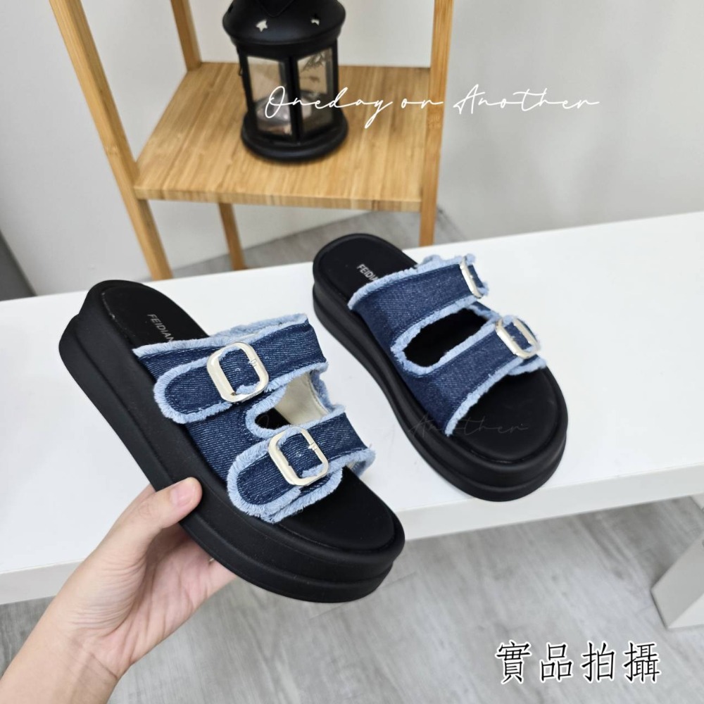 藍色
