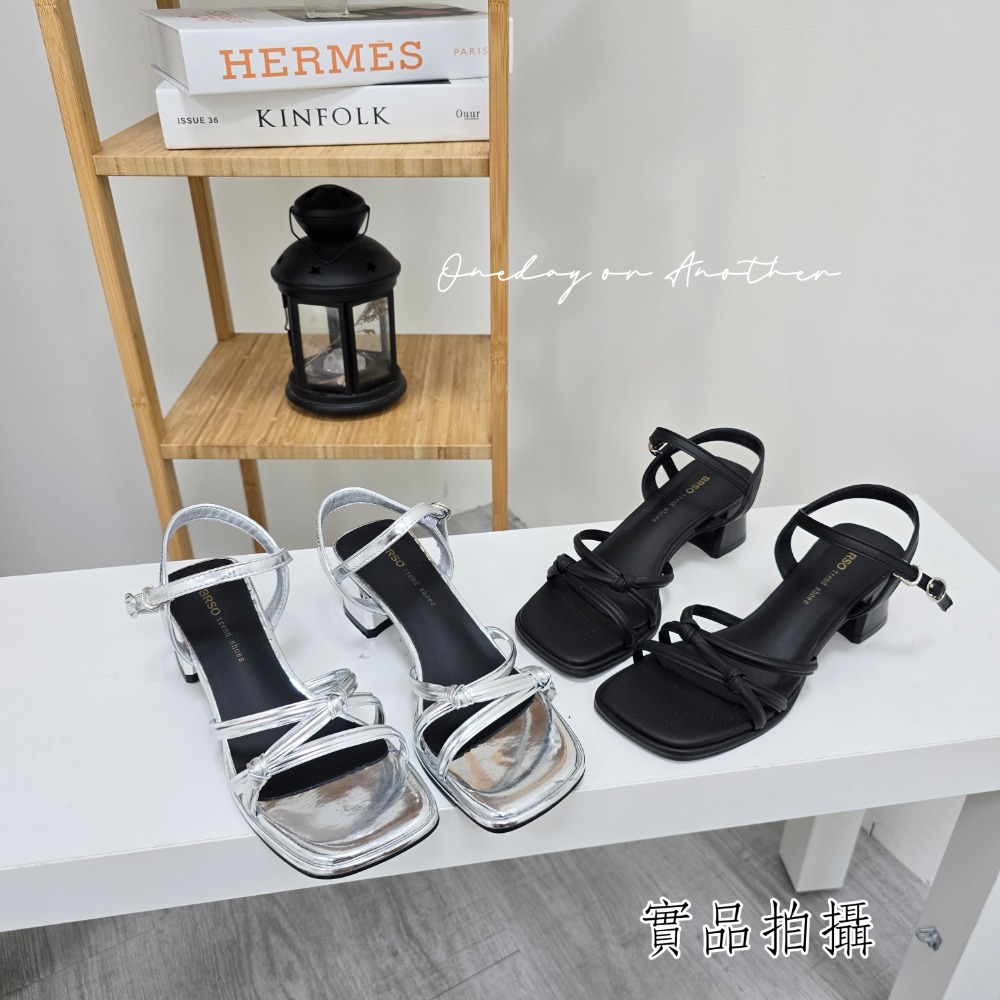 多線條低跟涼鞋 一字 細帶 方頭 低跟涼鞋 舒適軟Q底 韓版 休閒涼鞋 跟鞋 粗跟涼鞋 羅馬涼鞋 涼鞋 女鞋 2583-細節圖7