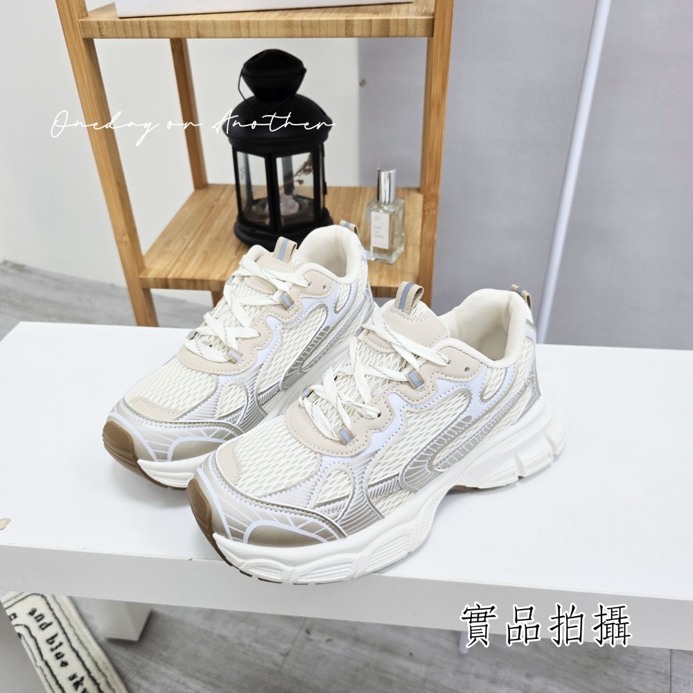 久穿久站不累腳 大尺碼42 女鞋 運動鞋 跑鞋 減震布鞋 休閒運動鞋 網面超輕 防滑 輕便透氣 時尚韓版 5325-規格圖11