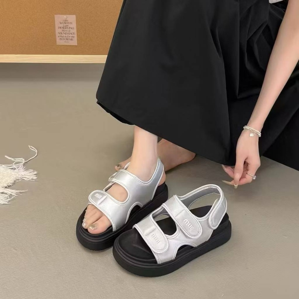 爆款厚底魔鬼氈涼鞋 女神百搭休閒鞋 夏季增高運動涼鞋 韓系潮流學生鞋 舒適防滑懶人鞋 戶外休閒涼鞋 女生必備 T8520-細節圖4