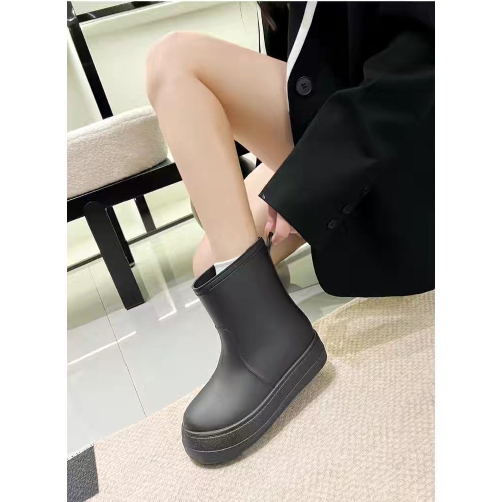 大尺碼 短筒雨靴 防水雨鞋 中筒靴子 短雨鞋 女鞋 鞋子 靴子 女生雨鞋 防水 雨靴 中筒雨鞋 防水靴 防滑QQ1658-細節圖2