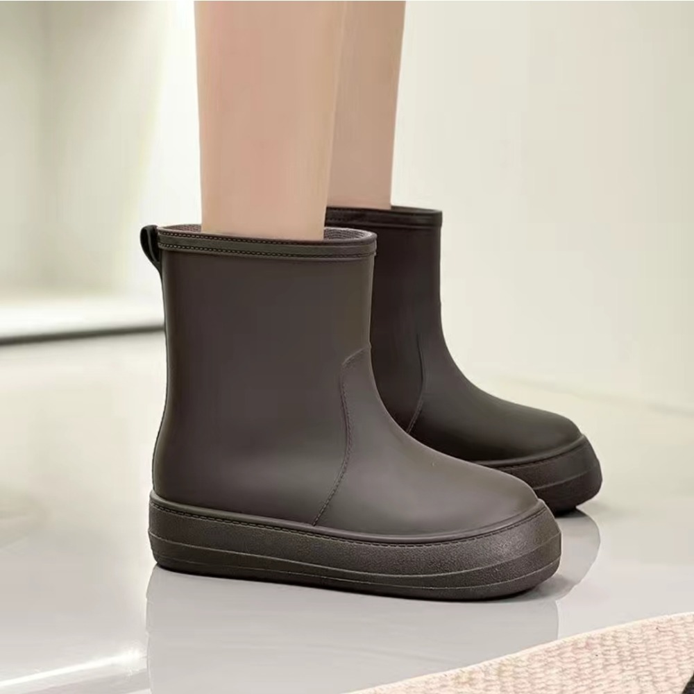 大尺碼 短筒雨靴 防水雨鞋 中筒靴子 短雨鞋 女鞋 鞋子 靴子 女生雨鞋 防水 雨靴 中筒雨鞋 防水靴 防滑QQ1658-細節圖7