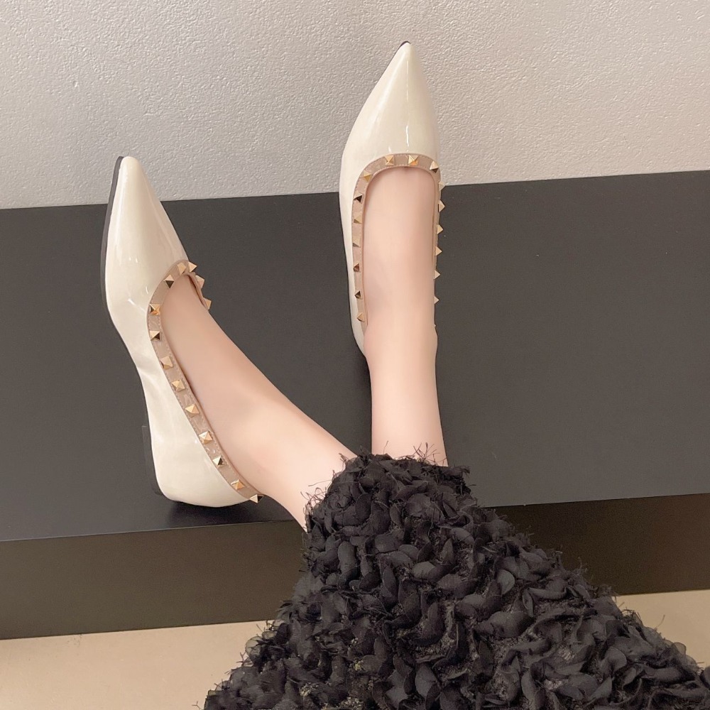 鉚釘漆皮尖頭平底包鞋 平底鞋 娃娃鞋 包鞋 通勤鞋 休閒鞋 樂福鞋 尖頭低跟 OL上班 舒適 尖頭鞋 百搭 2516B-細節圖6