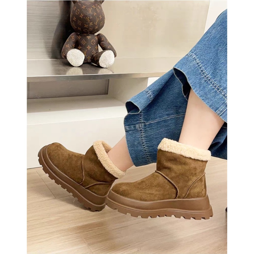 大尺碼36-42 輕量可愛素面羊羔毛雪靴 內刷毛羊羔毛 保暖雪靴 舒適好穿 基本百搭 秋冬新款 裸靴 短靴 韓妞 681-細節圖4