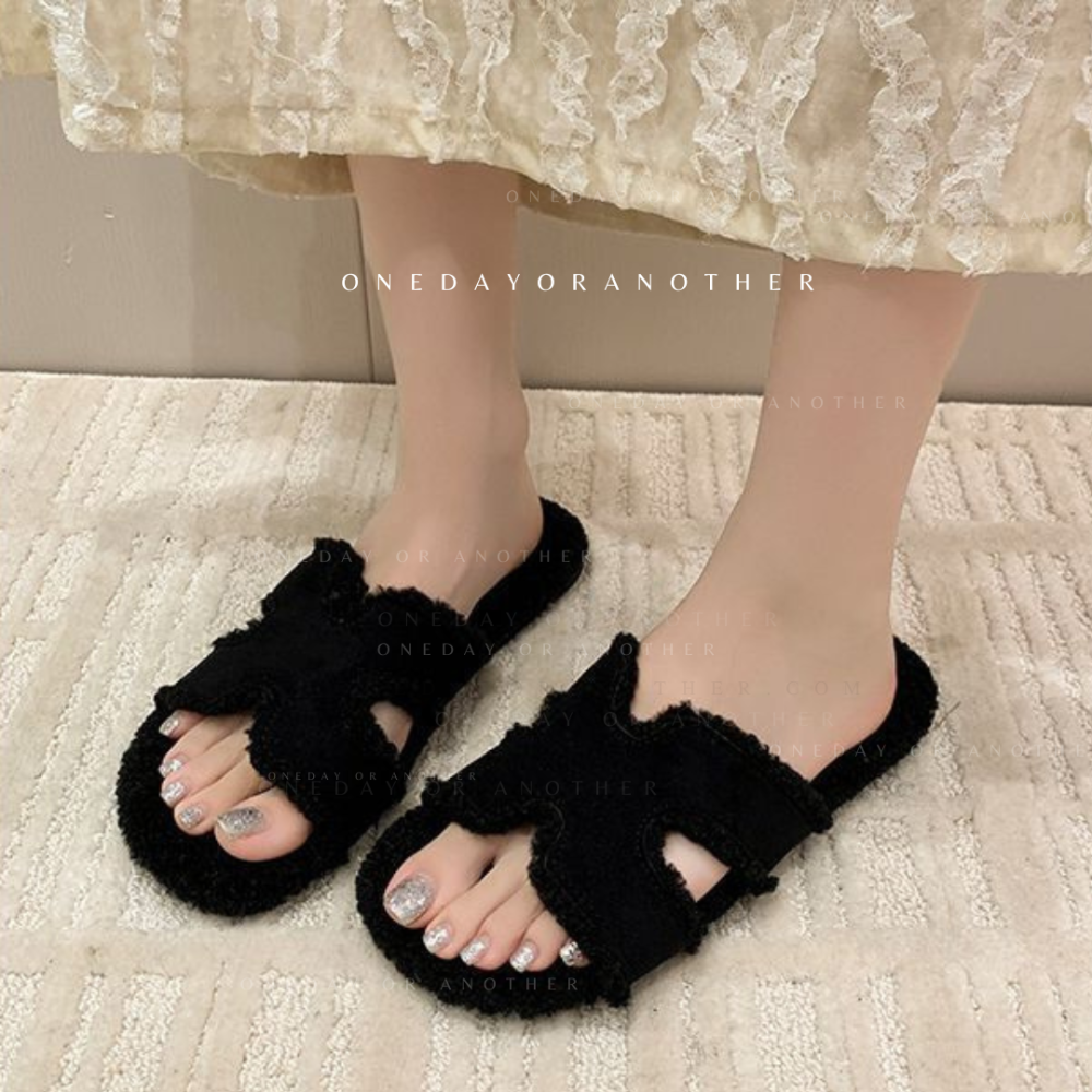 大尺碼42 H字母毛毛拖鞋 內刷毛羊羔毛 保暖拖鞋 毛毛拖鞋 居家拖鞋 外穿拖鞋 厚底拖鞋 室內拖鞋 家居拖鞋 723A-細節圖3