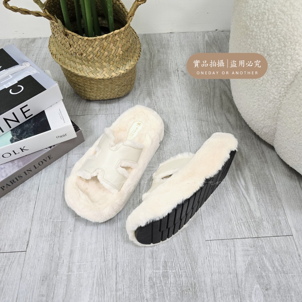 大牌感H厚底毛毛拖鞋 一字毛毛拖鞋 毛絨厚底拖鞋 4.5CM厚底 超好搭韓版毛毛拖鞋 毛絨絨拖鞋 拖鞋 室內拖鞋H820-細節圖6