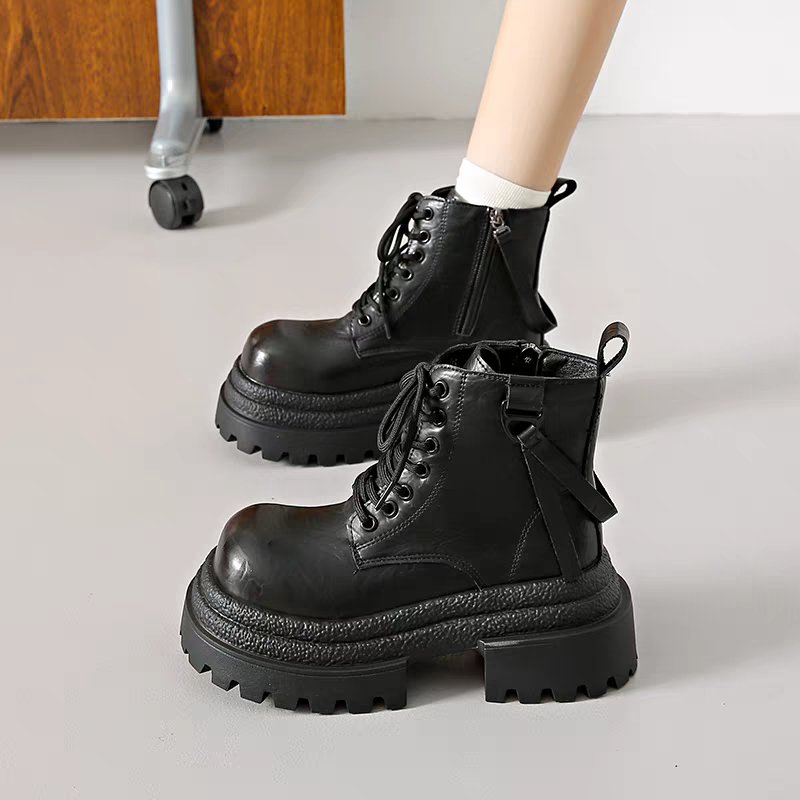 厚底馬丁靴 超顯瘦增高不累腳不磨腳 超好走重磅厚底系帶靴 超顯腿細 韓系穿搭 必備百搭 秋冬靴 修飾腿型G8697-細節圖8