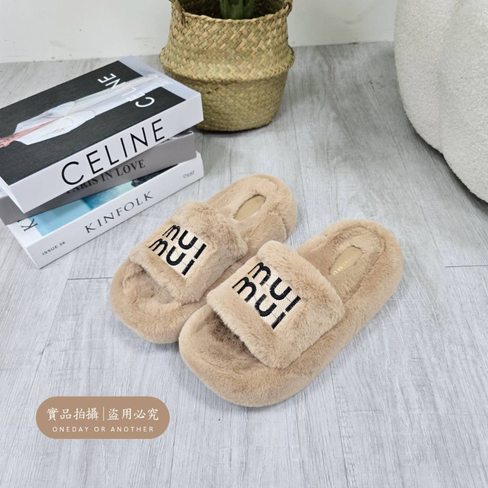 刺繡毛絨拖鞋 厚底拖鞋 居家拖鞋 秋冬保暖 室內外可穿 厚底毛毛拖鞋 韓版防滑 可愛羊羔毛拖鞋 軟底舒適 H819-規格圖7