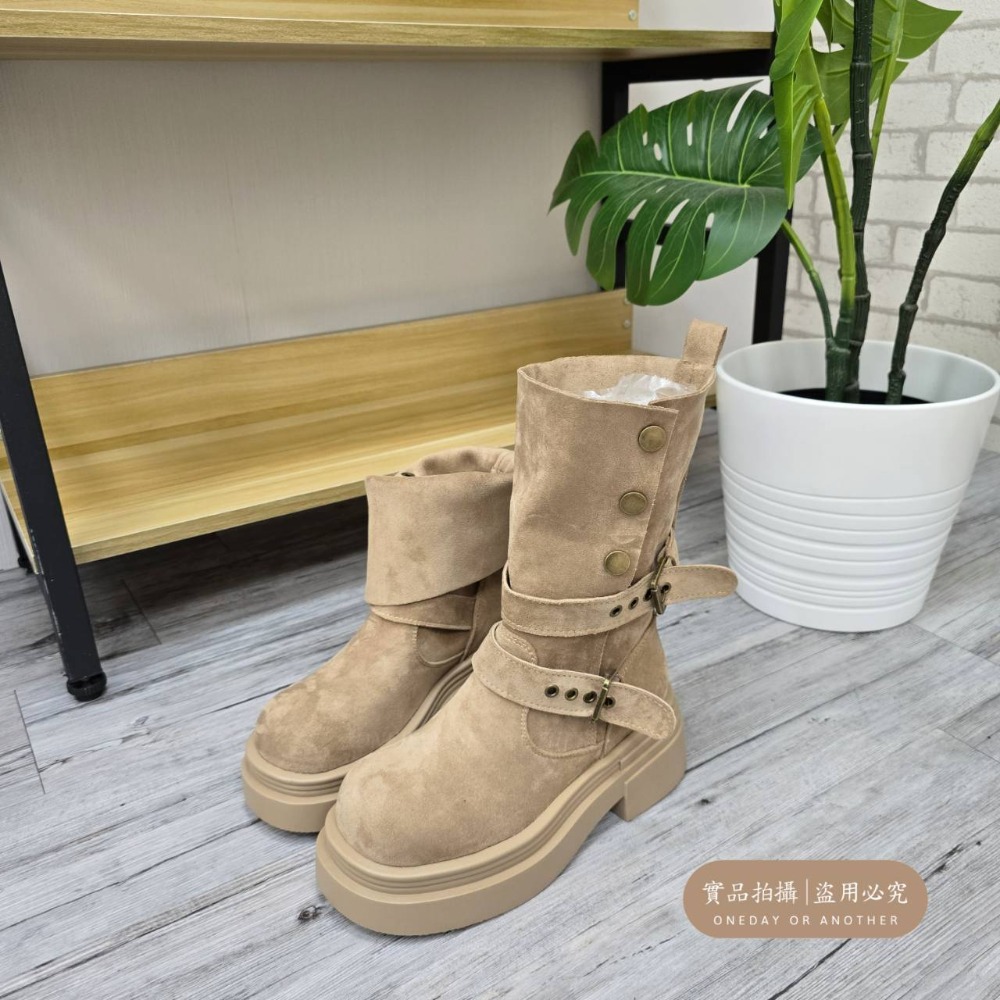 兩種穿法♥️絨布金屬雙帶圓頭厚底靴 厚底長靴 瘦瘦靴 長筒靴 高筒 增高 厚底 顯瘦 騎士靴 長靴 膝下靴 G2185-規格圖10