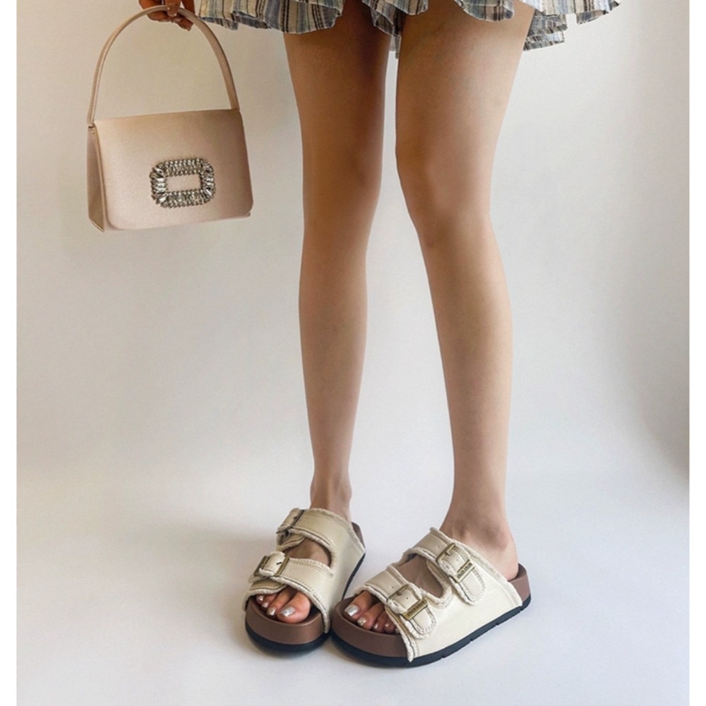 大牌感雙帶拖鞋 羅馬鞋 平底涼拖鞋 平底涼鞋 女生涼拖鞋 防滑涼拖鞋 舒適拖鞋 防滑橡膠底 海灘拖 輕便拖 H6148-細節圖4