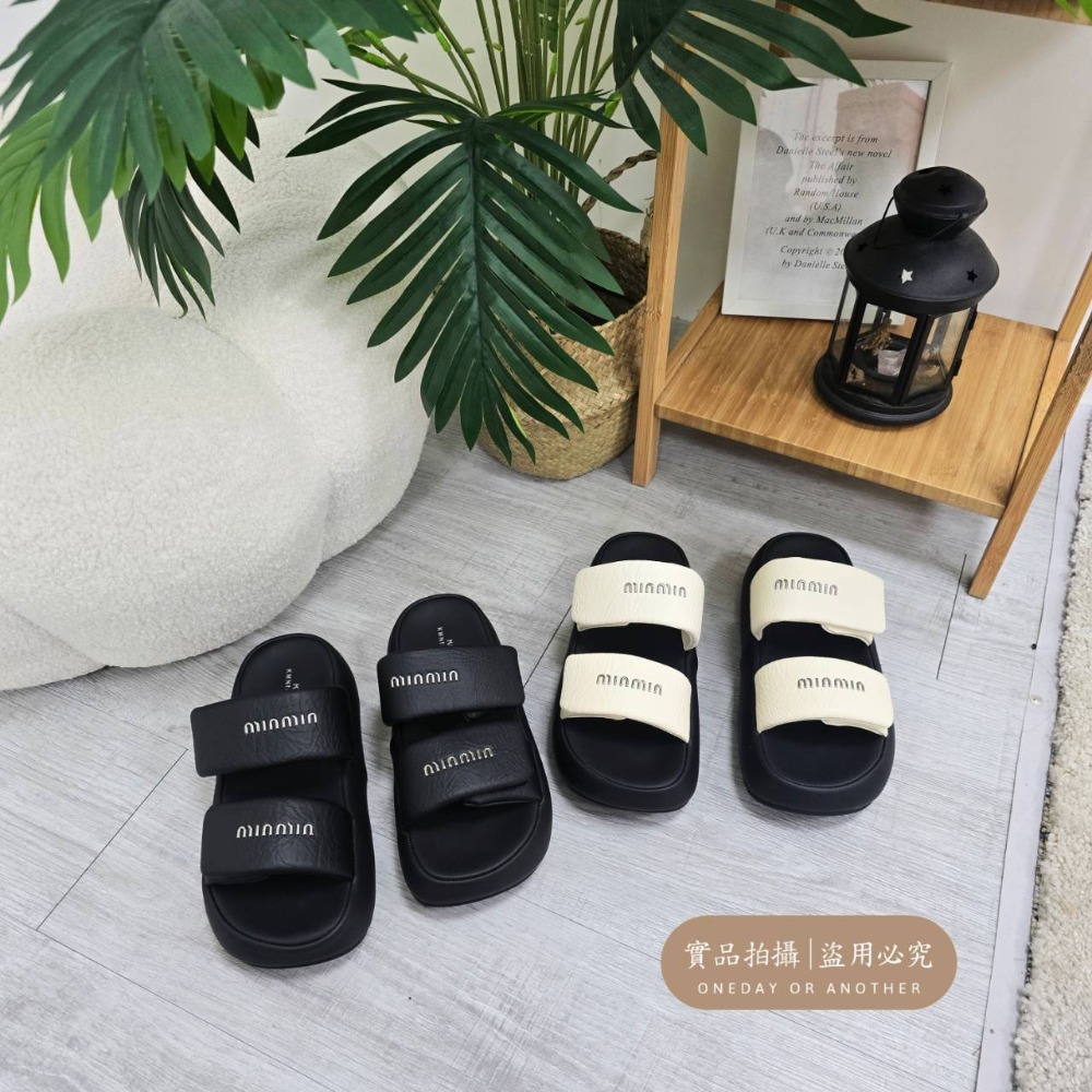 大牌感燙金厚底拖鞋 羅馬鞋 平底涼拖鞋 鬆糕拖鞋 厚底拖鞋 一字涼拖鞋 二字兩版拖鞋 柔軟拖鞋 外穿拖鞋 5609-9-細節圖2