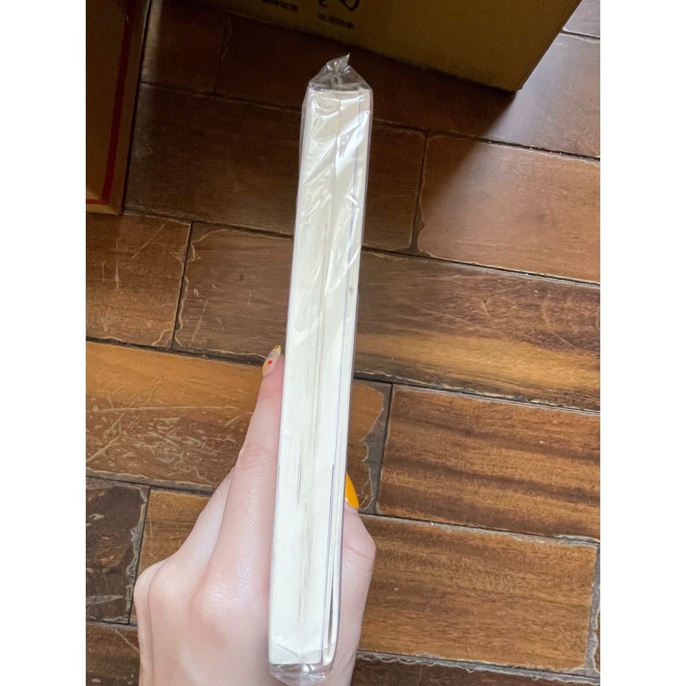 [二手/訂書針生鏽] 薔薇鄰人(含小冊子)+番外+簽名明信片*2-細節圖2