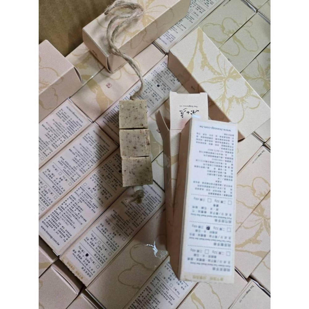 現貨❤️快速出貨⏰ 茶山房 串皂 3入組 天然香氛 清新潔淨 洗感溫和 手工質感 香皂禮盒-細節圖4