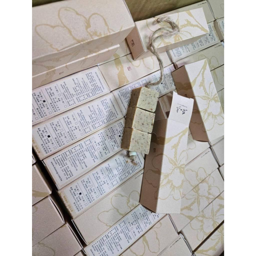 現貨❤️快速出貨⏰ 茶山房 串皂 3入組 天然香氛 清新潔淨 洗感溫和 手工質感 香皂禮盒-細節圖6