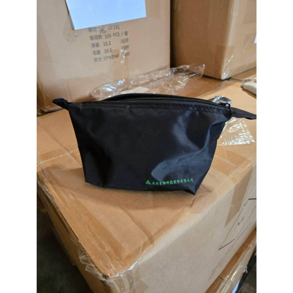 現貨❤️快速出貨⏰ 基亞 客製隨身包 收納隨身小包 聚酯纖維 台灣製 多功能手拿包-細節圖4